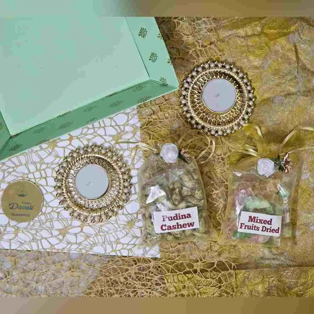 Premium Pudina Cashew & Mixed Fruit Dried Diwali Hamper Online